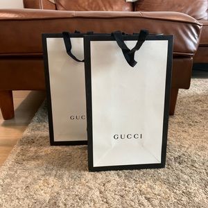 ❌SOLD Authentic Gucci paper bags set